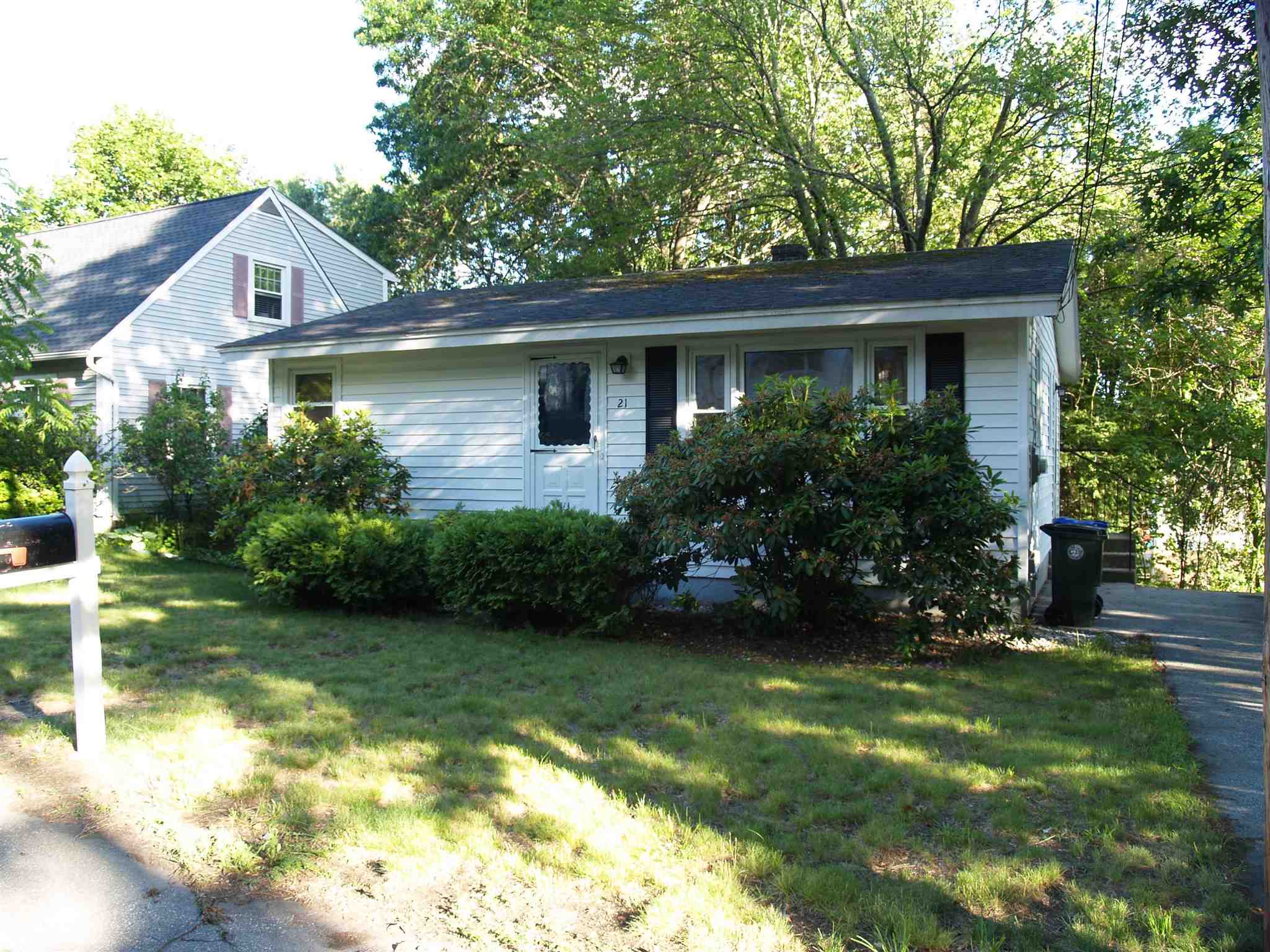 21 Fox Street Manchester, NH 03103 - Photo 1 of 11 Gallery Image 1