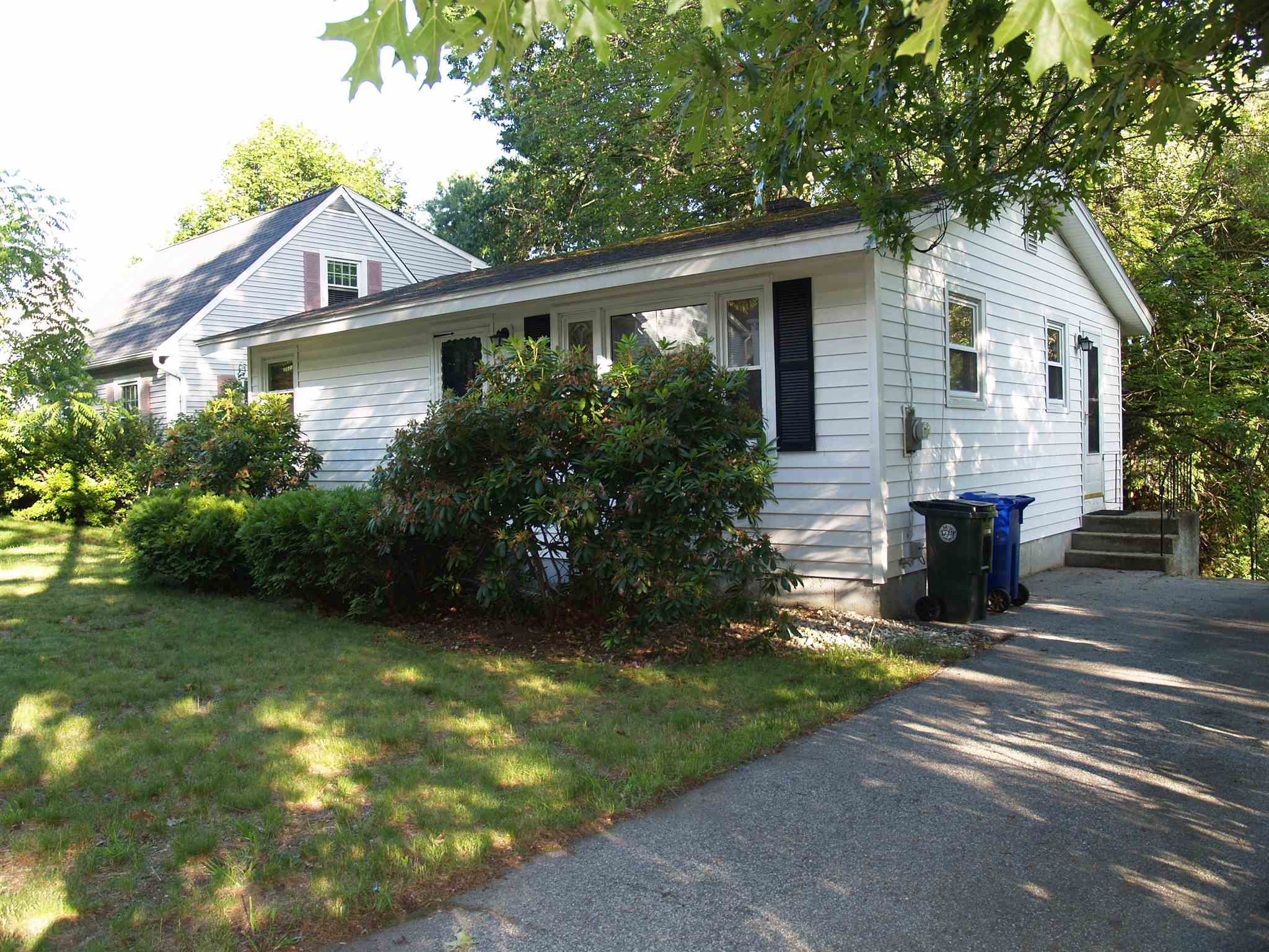 21 Fox Street Manchester, NH 03103 - Photo 3 of 11 Gallery Image 3