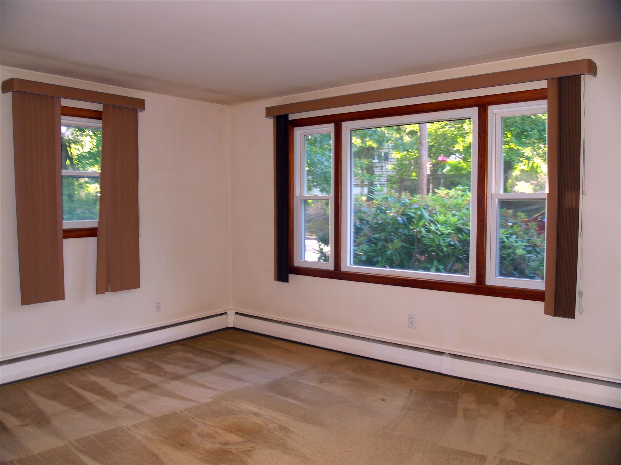 21 Fox Street Manchester, NH 03103 - Photo 6 of 11 Gallery Image 6