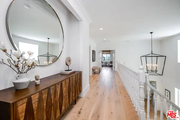 $4,350,000 | 24049 Chestnut Way, Calabasas, CA 91302
