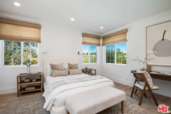$4,350,000 | 24049 Chestnut Way, Calabasas, CA 91302