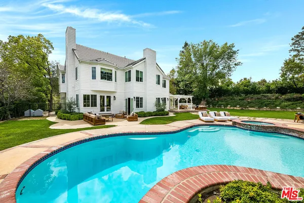 $4,350,000 | 24049 Chestnut Way, Calabasas, CA 91302