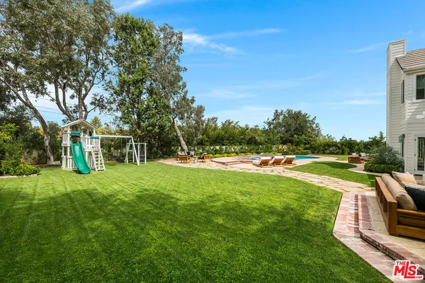 $4,350,000 | 24049 Chestnut Way, Calabasas, CA 91302