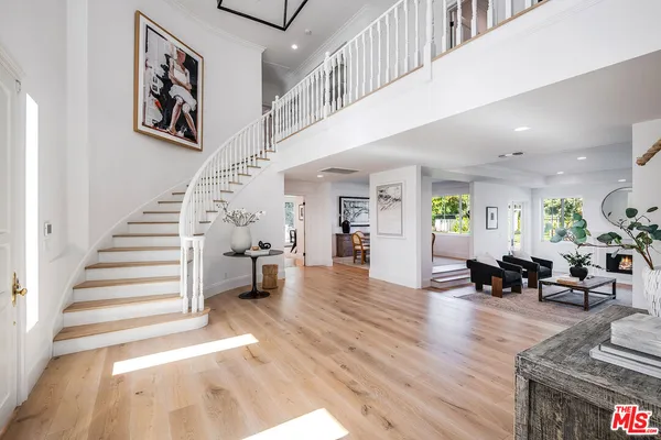 $4,350,000 | 24049 Chestnut Way, Calabasas, CA 91302
