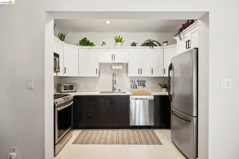 $475,000 | 574 48th Street, Unit 203, Oakland, CA 94609