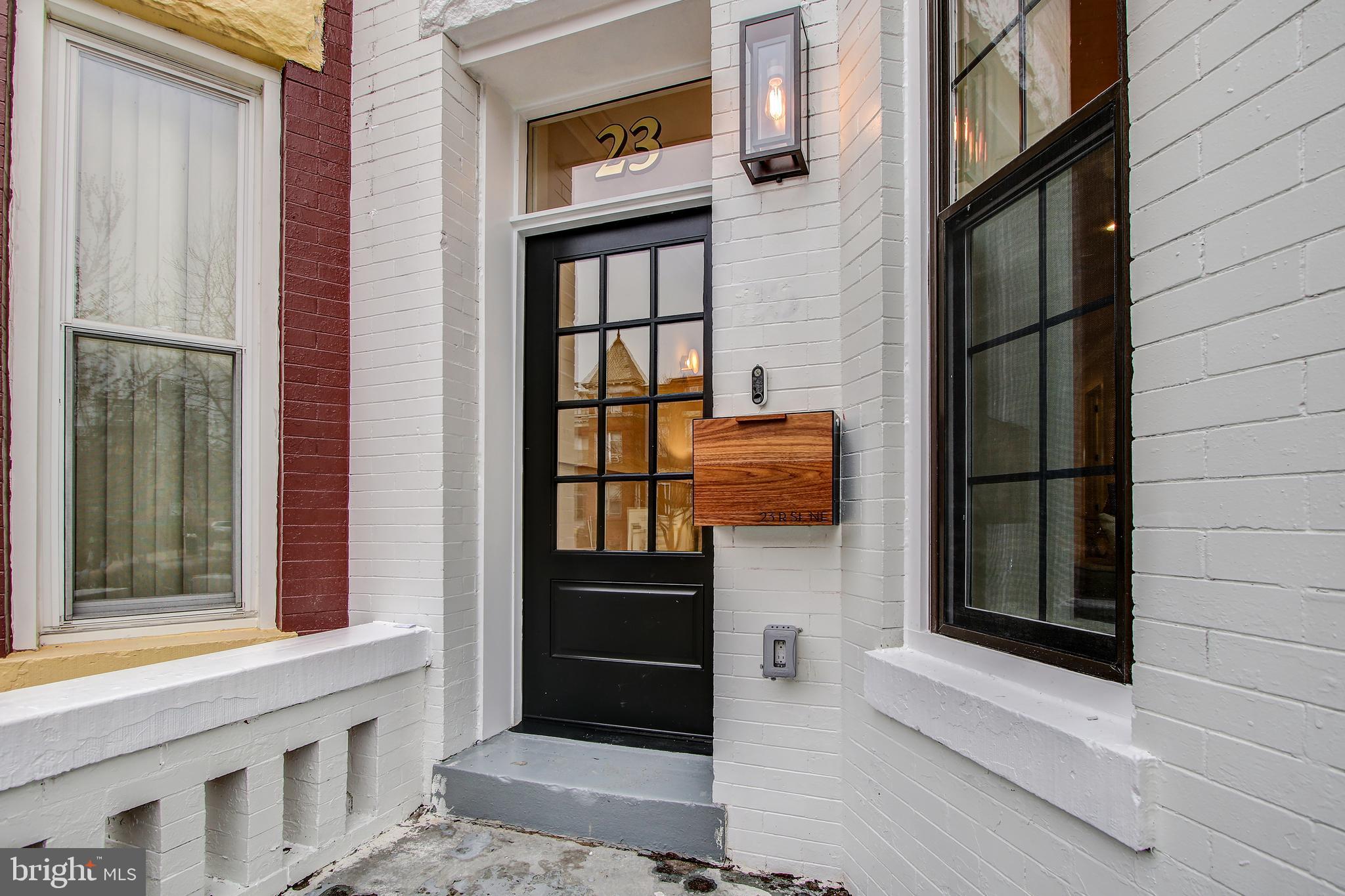 23 R Street Northeast Washington, DC 20002 - Photo 4 of 48