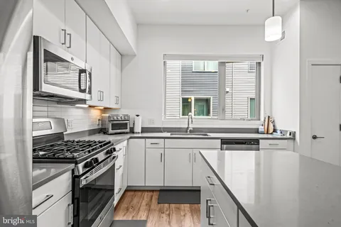 $677,225 | 3107 Sunrise Walk, Philadelphia, PA 19125