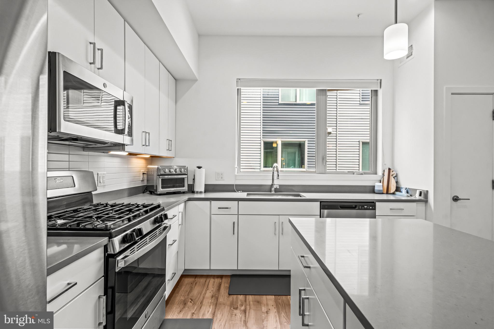 3107 Sunrise Walk Philadelphia, PA 19125 - Photo 22 of 50