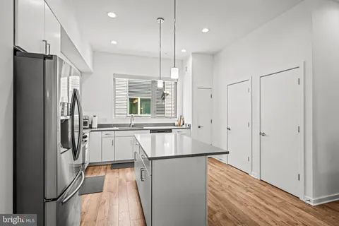 $677,225 | 3107 Sunrise Walk, Philadelphia, PA 19125