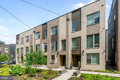 $677,225 | 3107 Sunrise Walk, Philadelphia, PA 19125