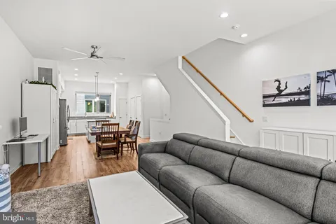 $677,225 | 3107 Sunrise Walk, Philadelphia, PA 19125