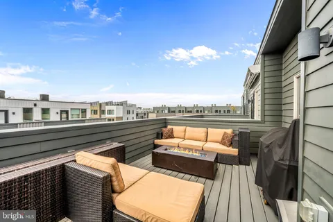 $677,225 | 3107 Sunrise Walk, Philadelphia, PA 19125