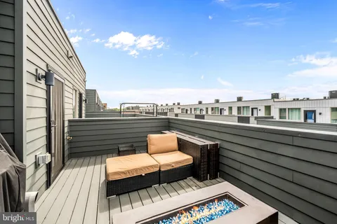 $677,225 | 3107 Sunrise Walk, Philadelphia, PA 19125