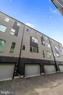 $677,225 | 3107 Sunrise Walk, Philadelphia, PA 19125