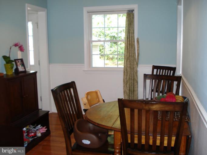 106 Tapawingo Road Southeast Vienna, VA 22180 - Photo 4 of 22 Interior (General)