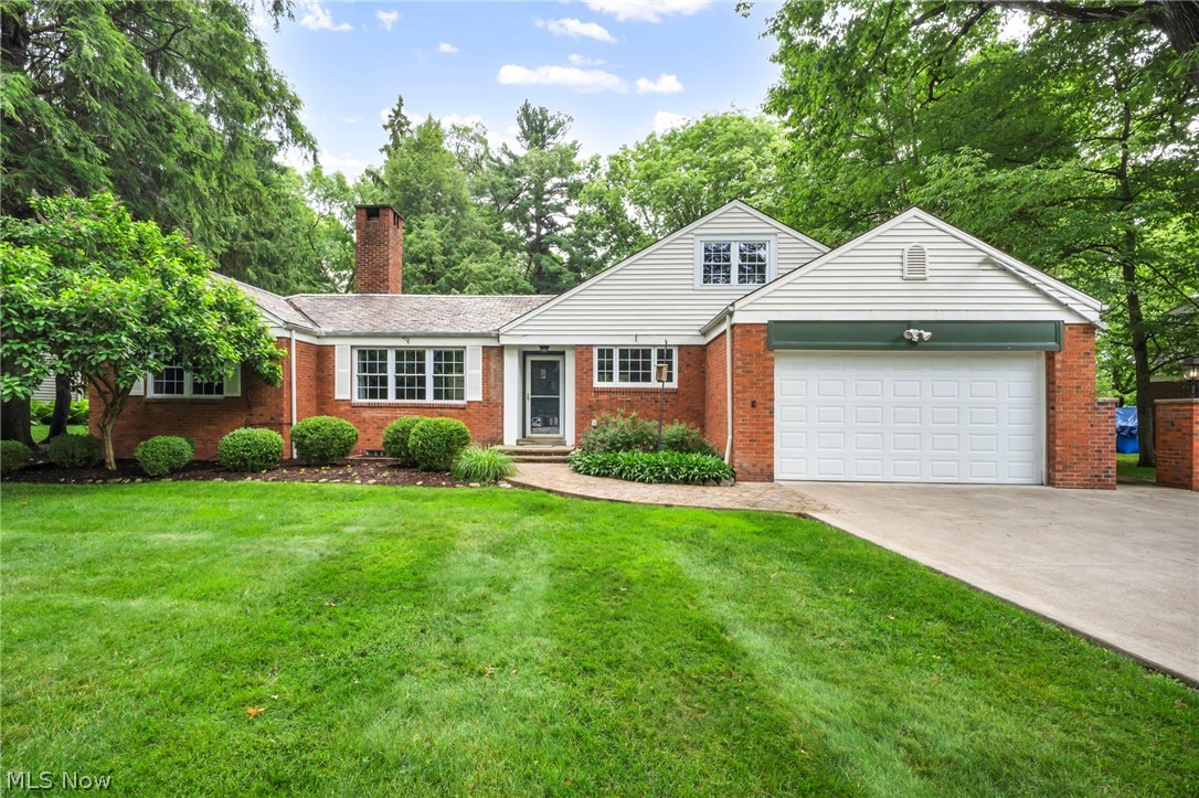 10906 Fitzwater Road Brecksville, OH 44141 - Photo 2 of 45