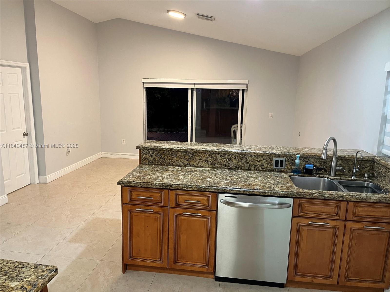 9982 Southwest 162nd Court Miami, FL 33196 - Photo 34 of 97