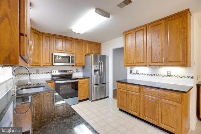 $669,000 | 3201 White Flint Court, Oakton, VA 22124