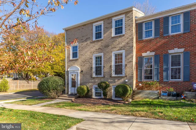 $669,000 | 3201 White Flint Court, Oakton, VA 22124