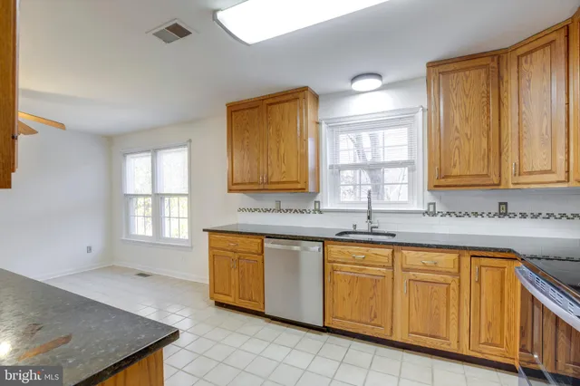 $669,000 | 3201 White Flint Court, Oakton, VA 22124