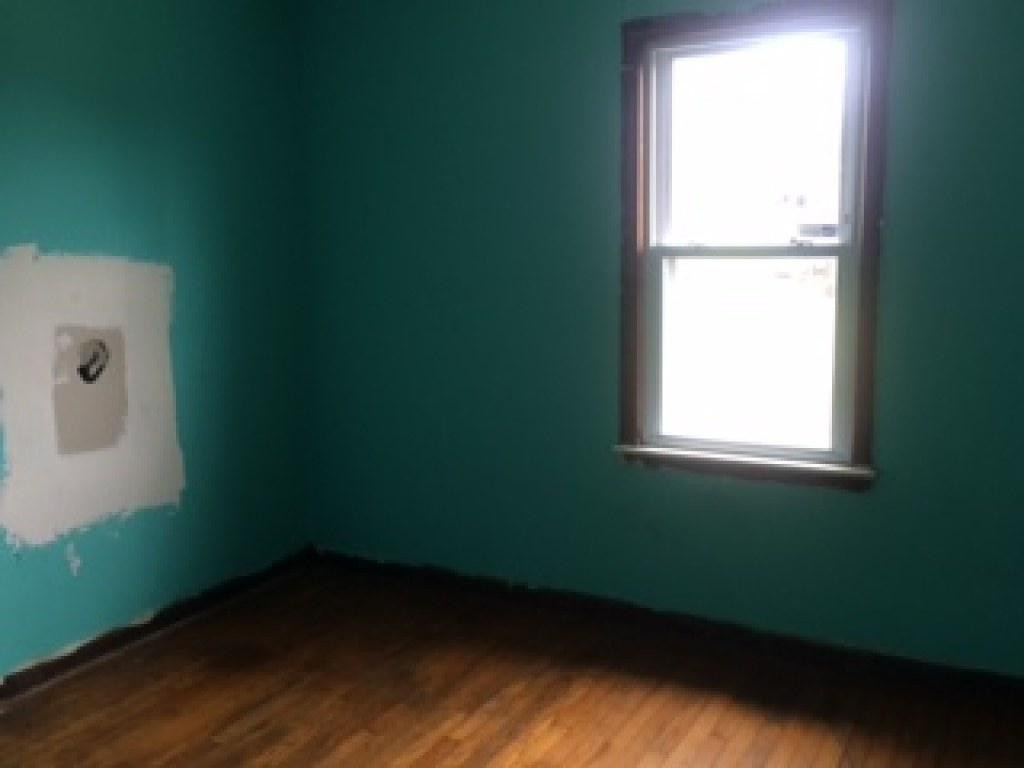 435 Spring Street Bristol, VA 24201 - Photo 5 of 11 Photo 5