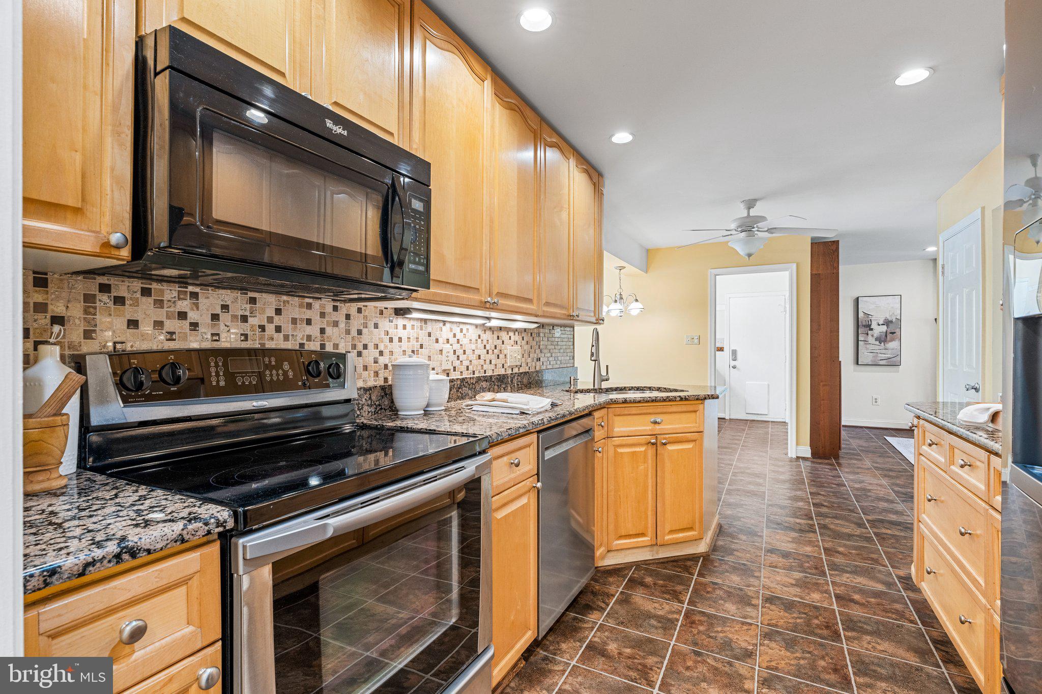 12400 Triple Crown Road Gaithersburg, MD 20878 - Photo 8 of 45 Kitchen