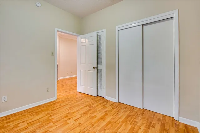 $1,400 | 715 West 22 1/2 Street, Unit 205, Austin, TX 78705