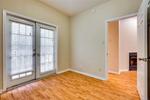 $1,400 | 715 West 22 1/2 Street, Unit 205, Austin, TX 78705