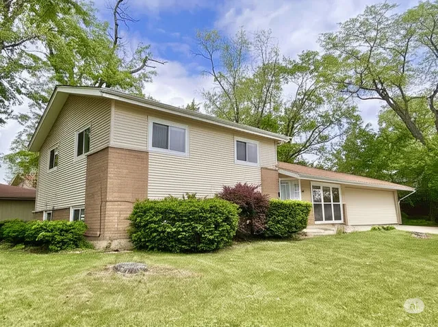 $189,000 | 332 Gentry Street, Park Forest, IL 60466
