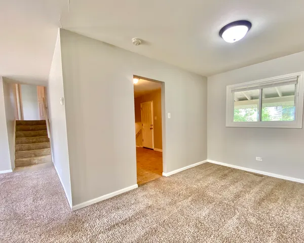 $189,000 | 332 Gentry Street, Park Forest, IL 60466