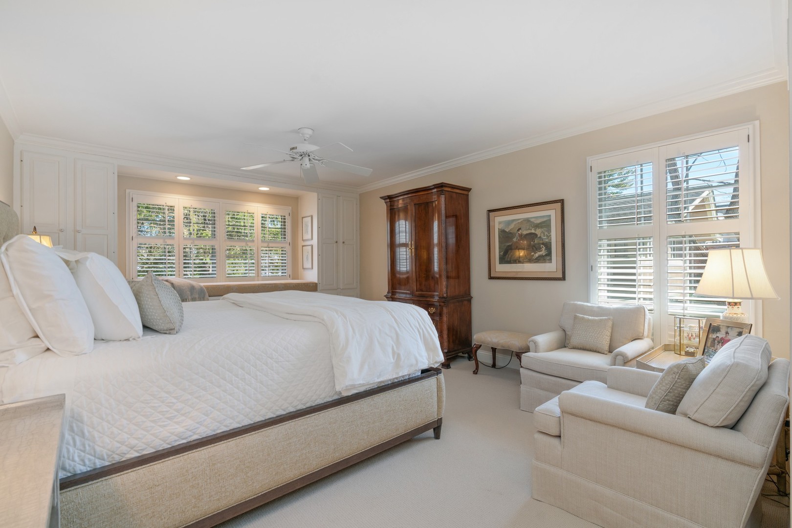 280 Sylvan Road Glencoe, IL 60022 - Photo 20 of 45 a bedroom with a bed and glass window