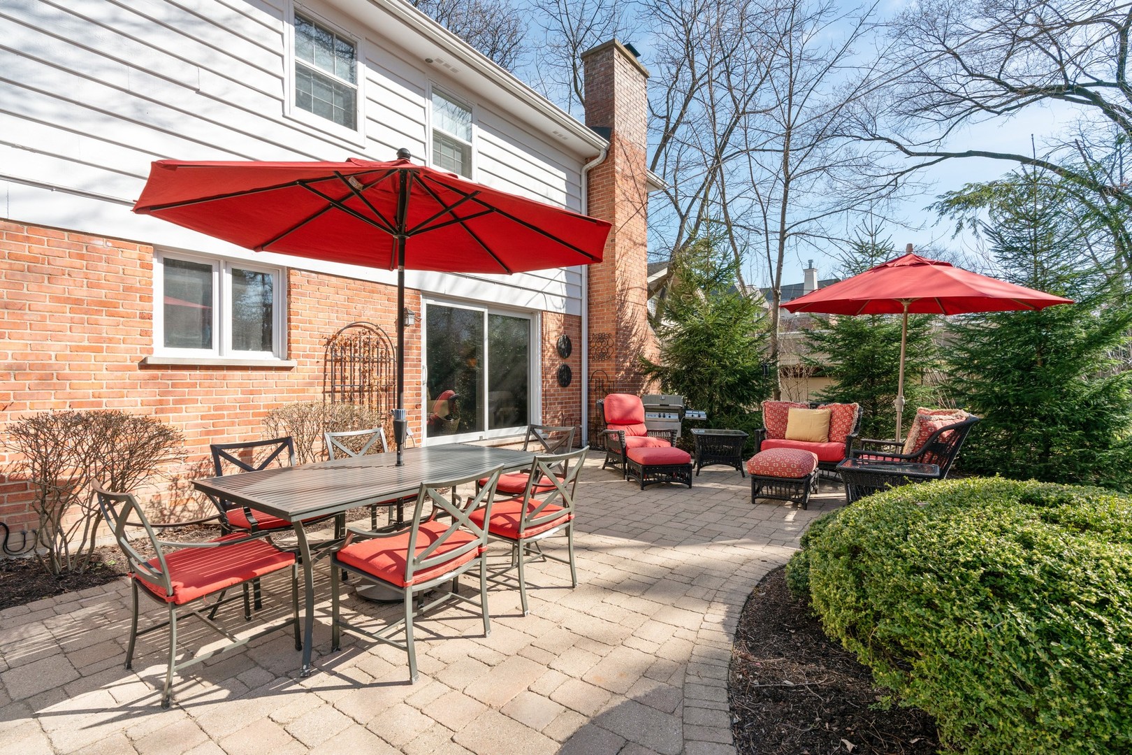 280 Sylvan Road Glencoe, IL 60022 - Photo 35 of 45 a view of a two chairs in patio