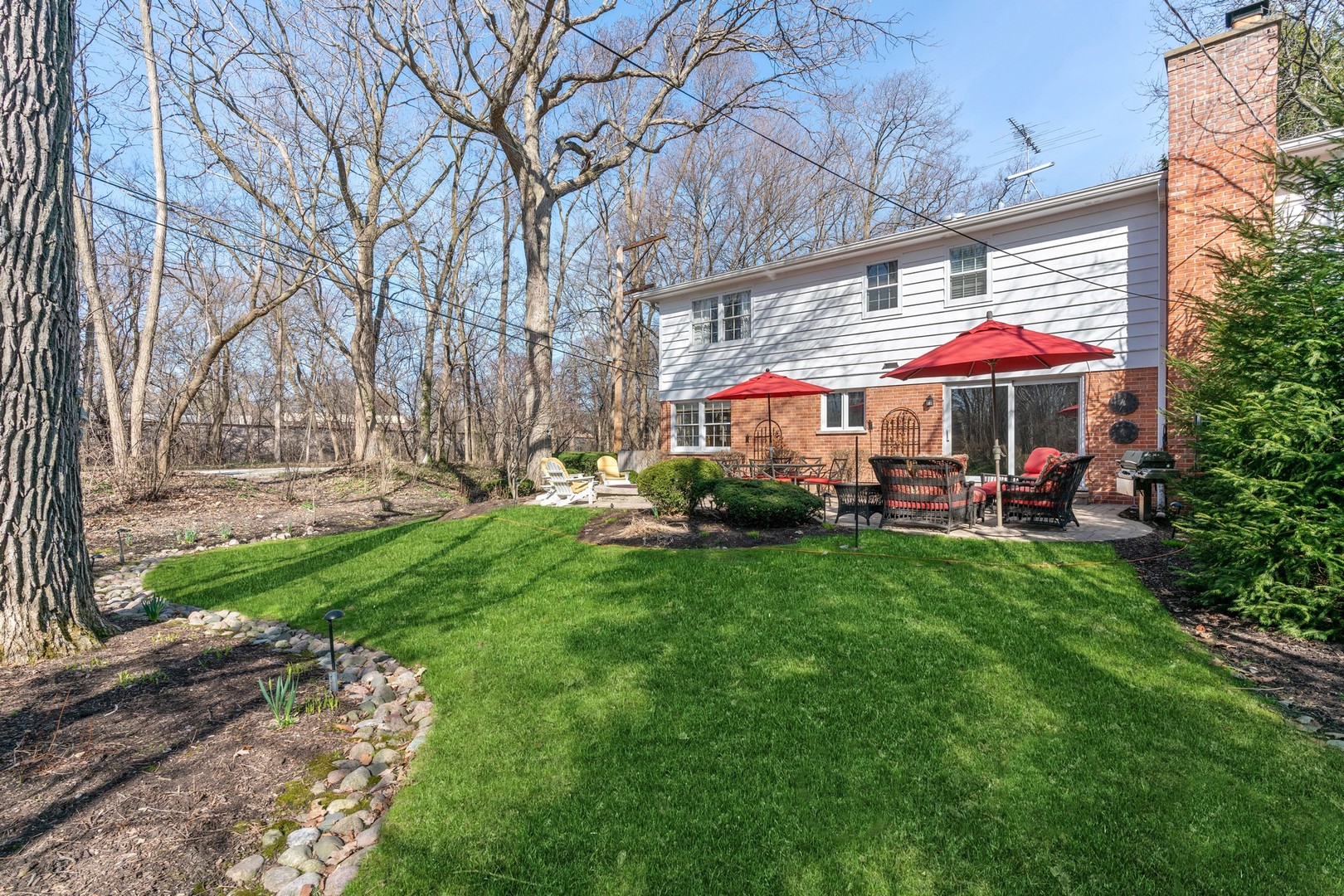 280 Sylvan Road Glencoe, IL 60022 - Photo 40 of 45 a view of patio with chairs and a table
