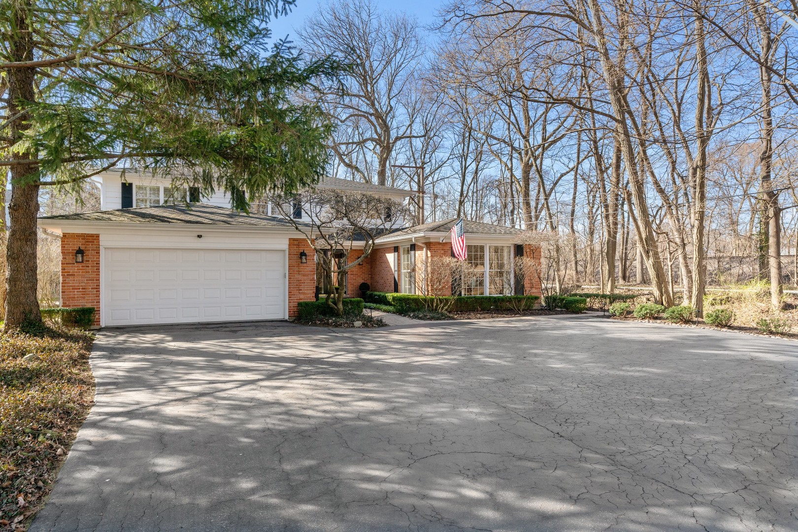 280 Sylvan Road Glencoe, IL 60022 - Photo 43 of 45 a view of a house with a street