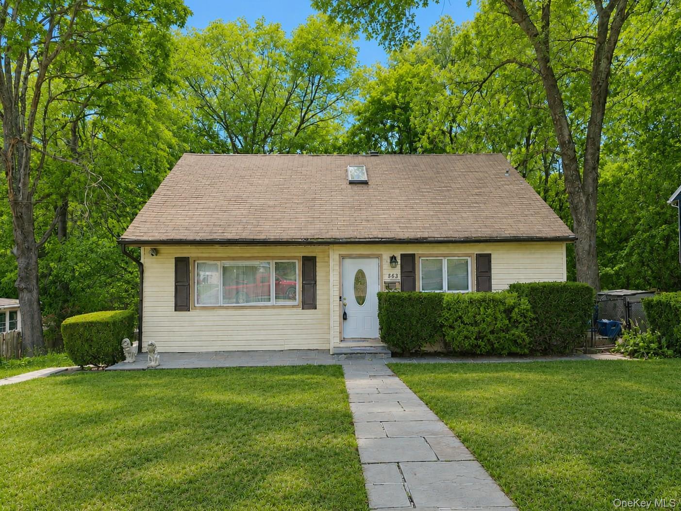 863 North Street Peekskill, NY 10566 - Photo 1 of 25