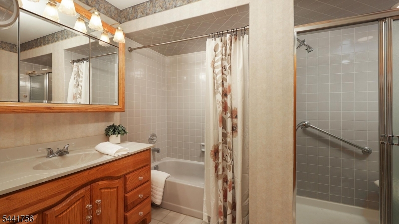 675 Raritan Road, Unit 26 Clark, NJ 07066 - Photo 17 of 31