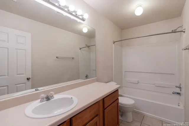 $1,200 | 10711 Mathom Landing, Unit 3, Universal City, TX 78148