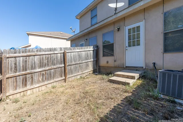 $1,200 | 10711 Mathom Landing, Unit 3, Universal City, TX 78148