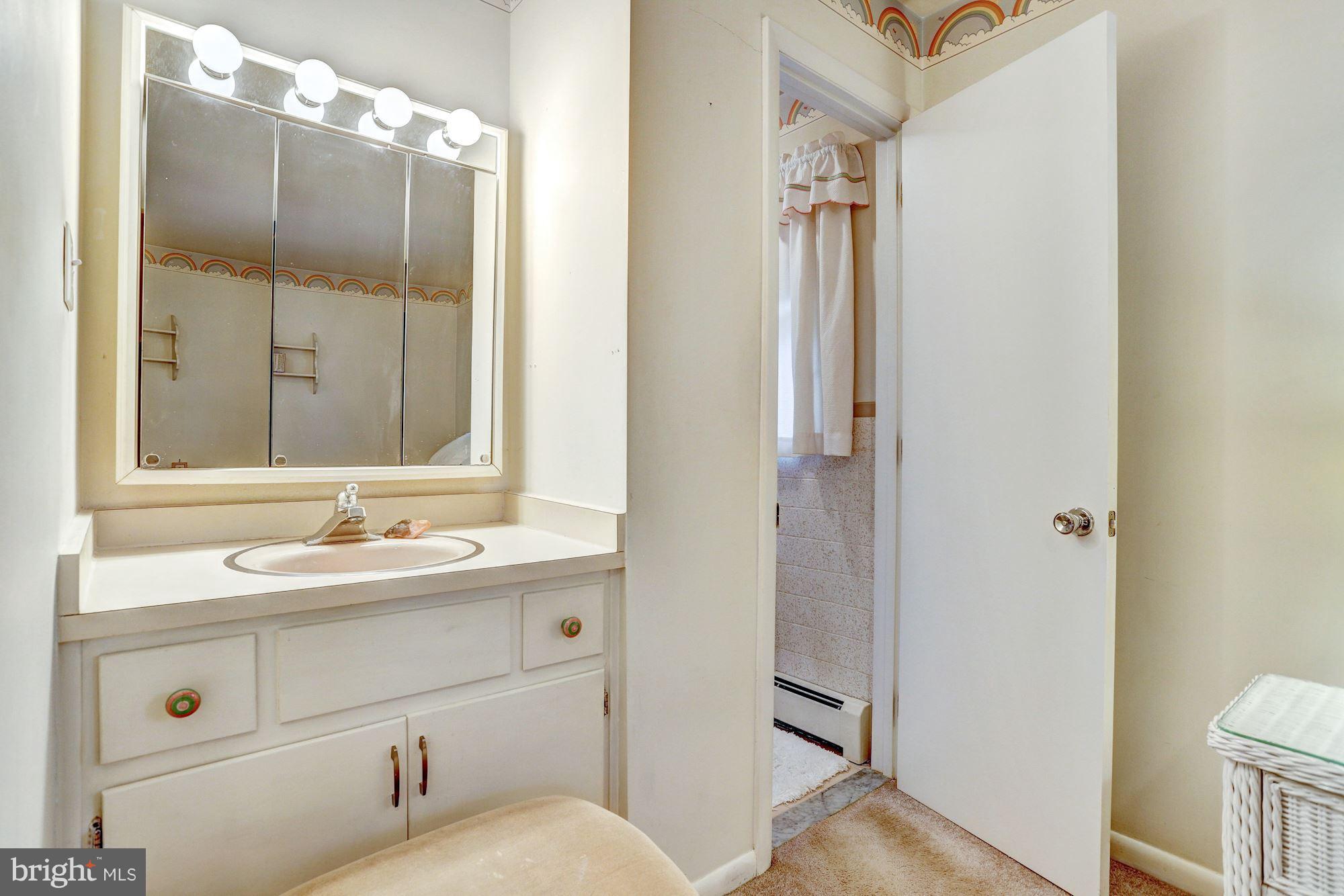 12639 Knoll Road Mount Airy, MD 21771 - Photo 16 of 30 Full Bath