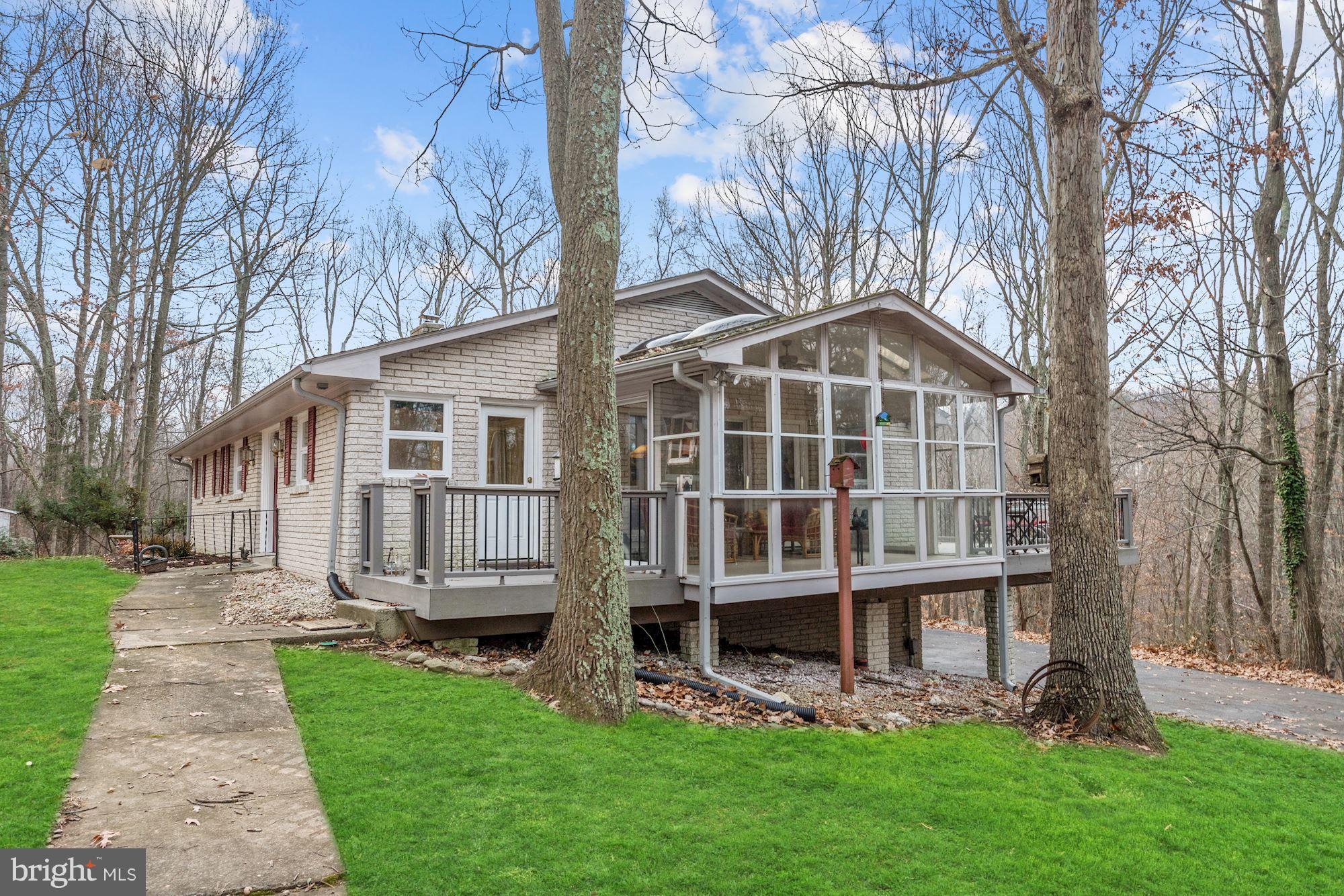 12639 Knoll Road Mount Airy, MD 21771 - Photo 29 of 30 Side Exterior