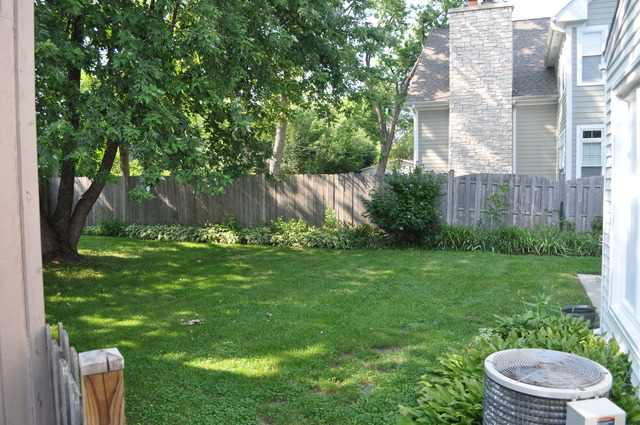 326 Wagner Road Northfield, IL 60093 - Photo 13 of 14 a view of a back yard