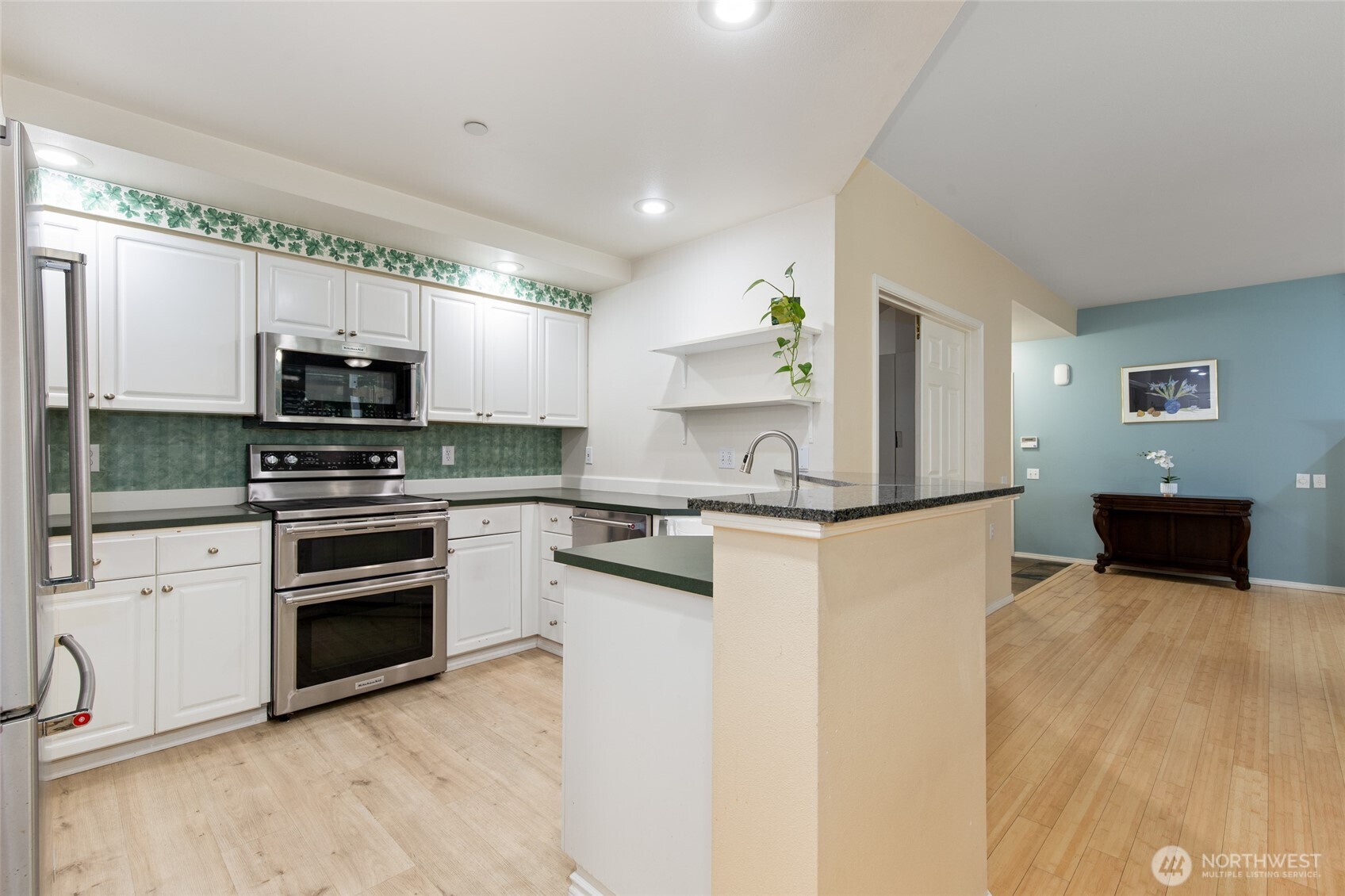 424 228th Street Southwest, Unit H101 Bothell, WA 98021 - Photo 11 of 38