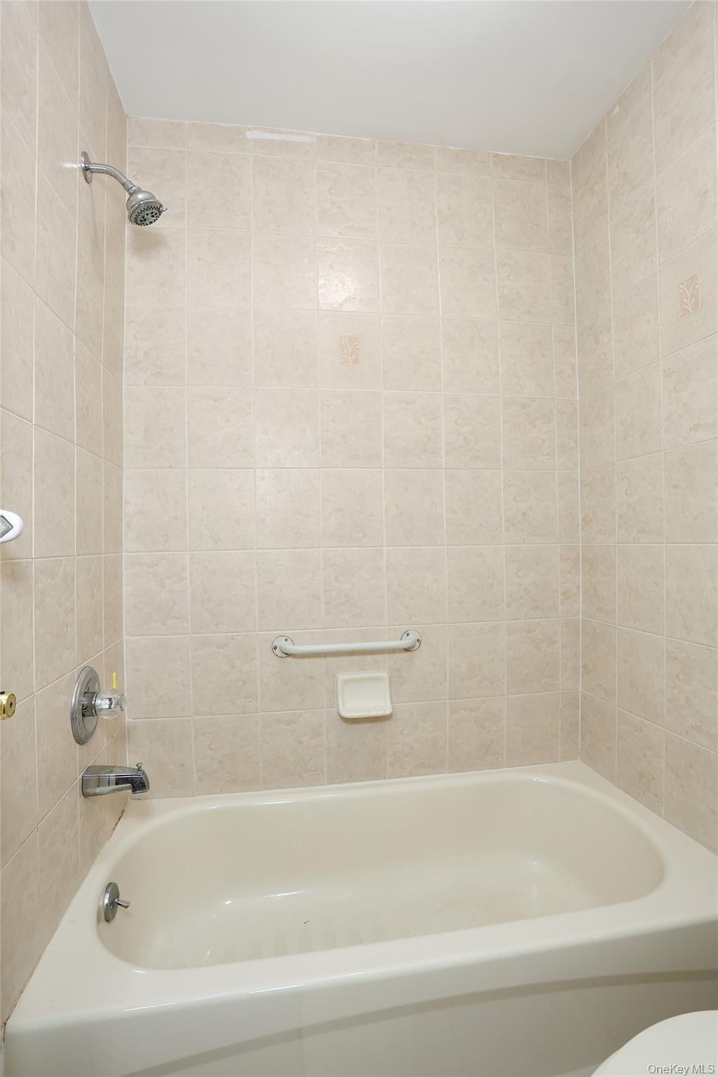 11 Laura Place, Unit 2 Spring Valley, NY 10977 - Photo 21 of 49