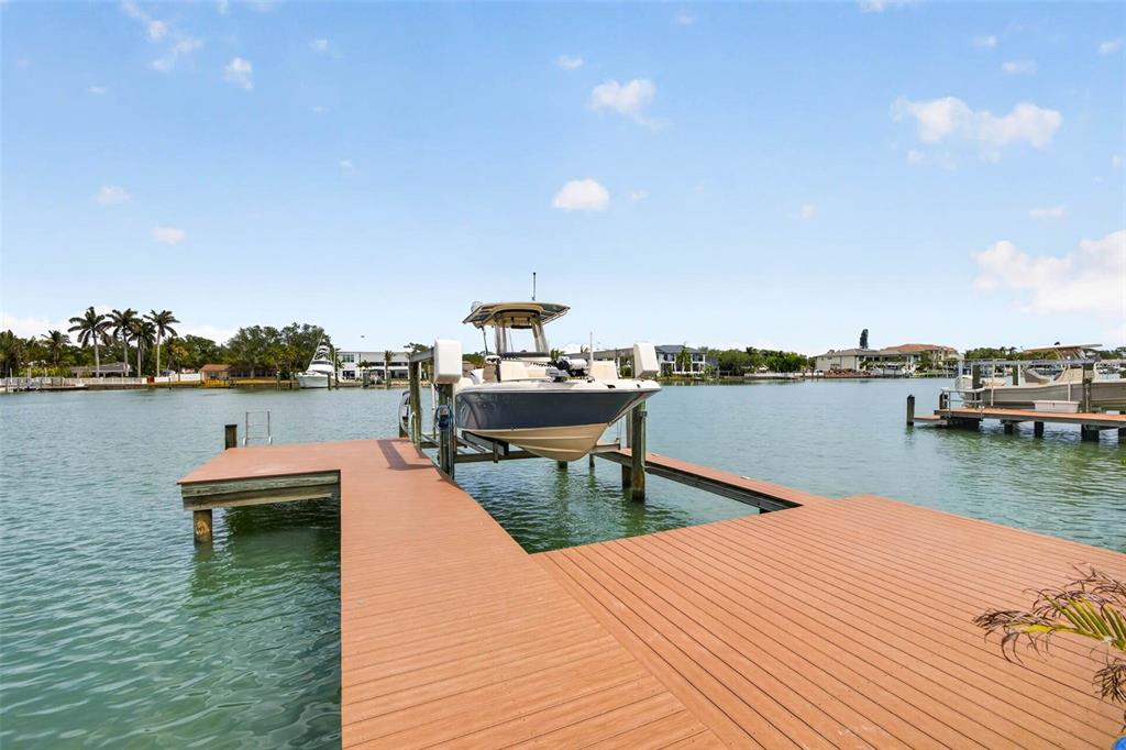 413 Buttonwood Lane Largo, FL 33770 - Photo 37 of 40