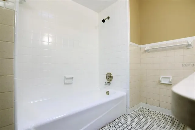 $1,900 | 7129 Turquoise Lane, Orlando, FL 32807