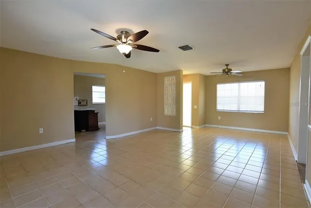 $1,900 | 7129 Turquoise Lane, Orlando, FL 32807