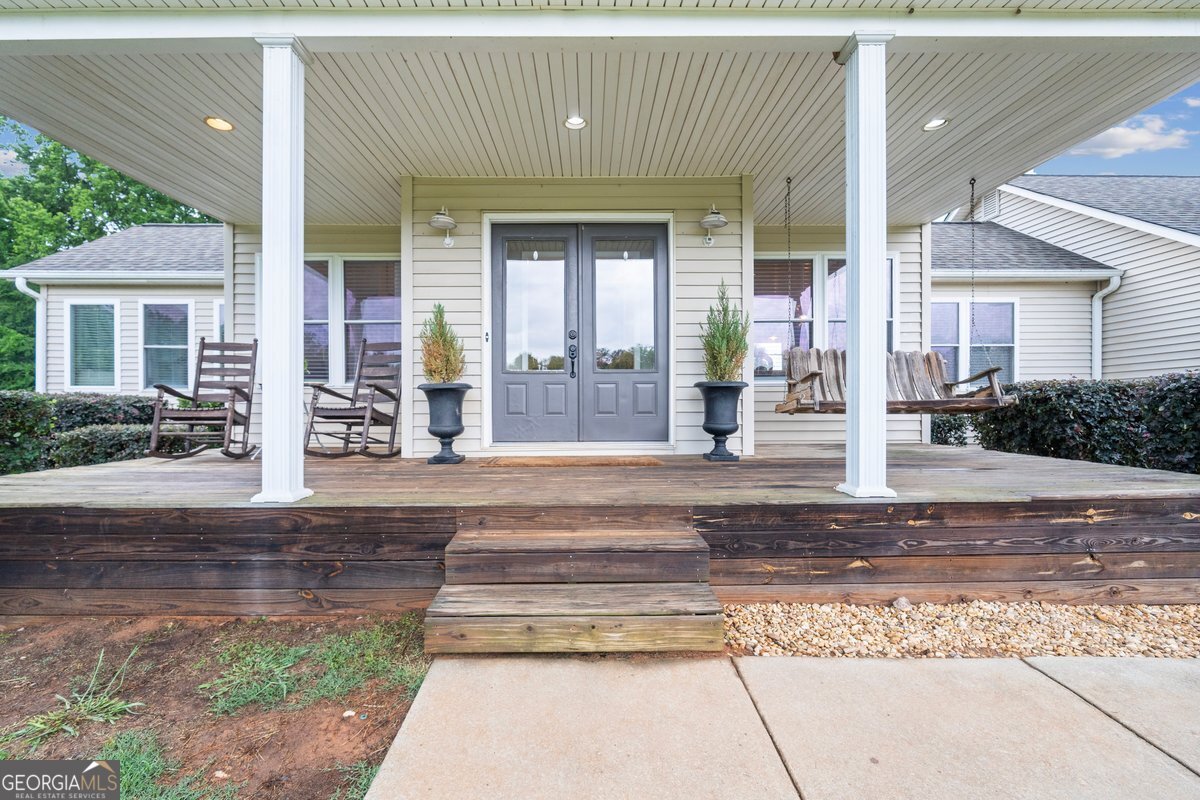 2011 Fieldcrest Lane Madison, GA 30650 - Photo 4 of 71