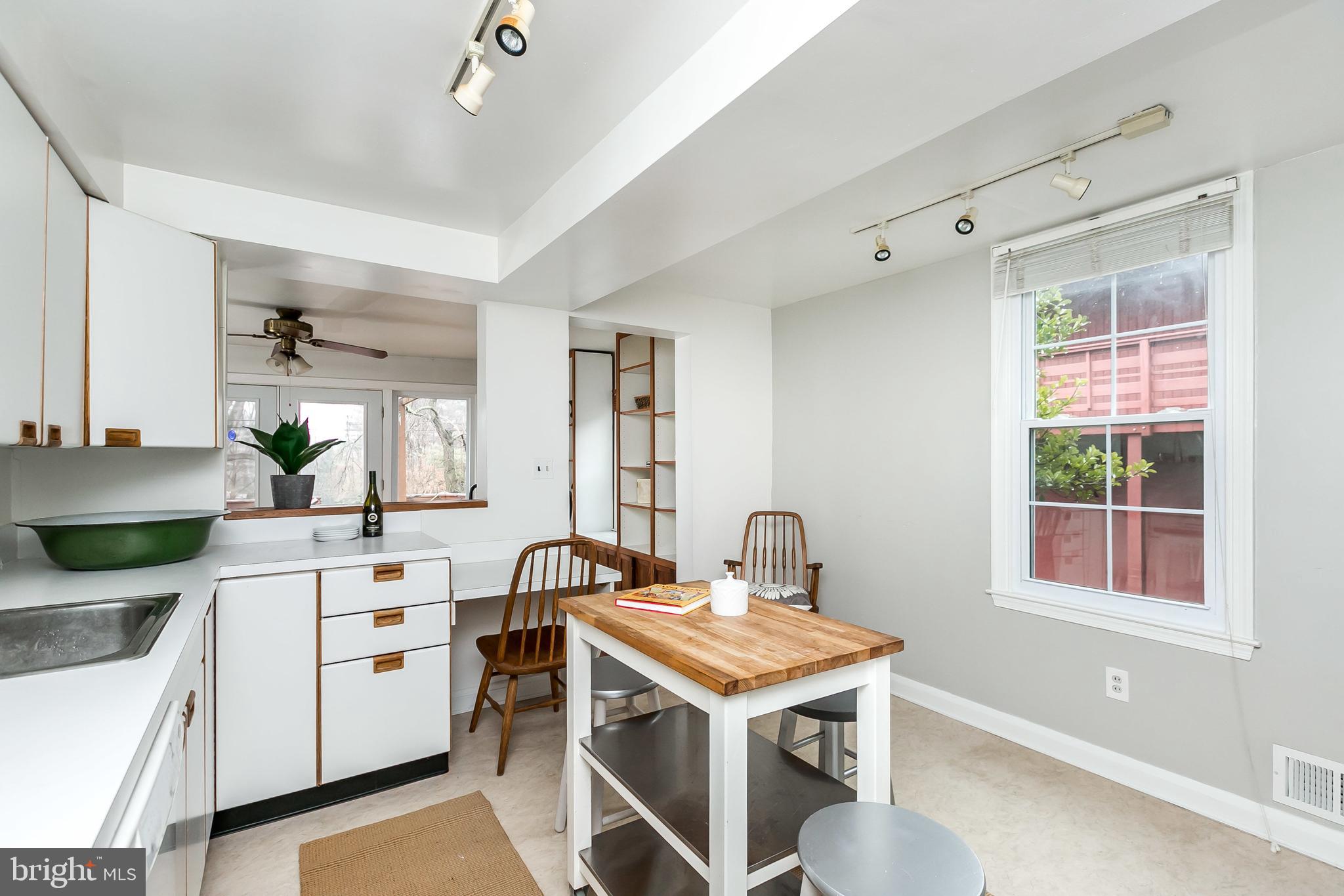 4547 Keswick Road Baltimore, MD 21210 - Photo 12 of 38