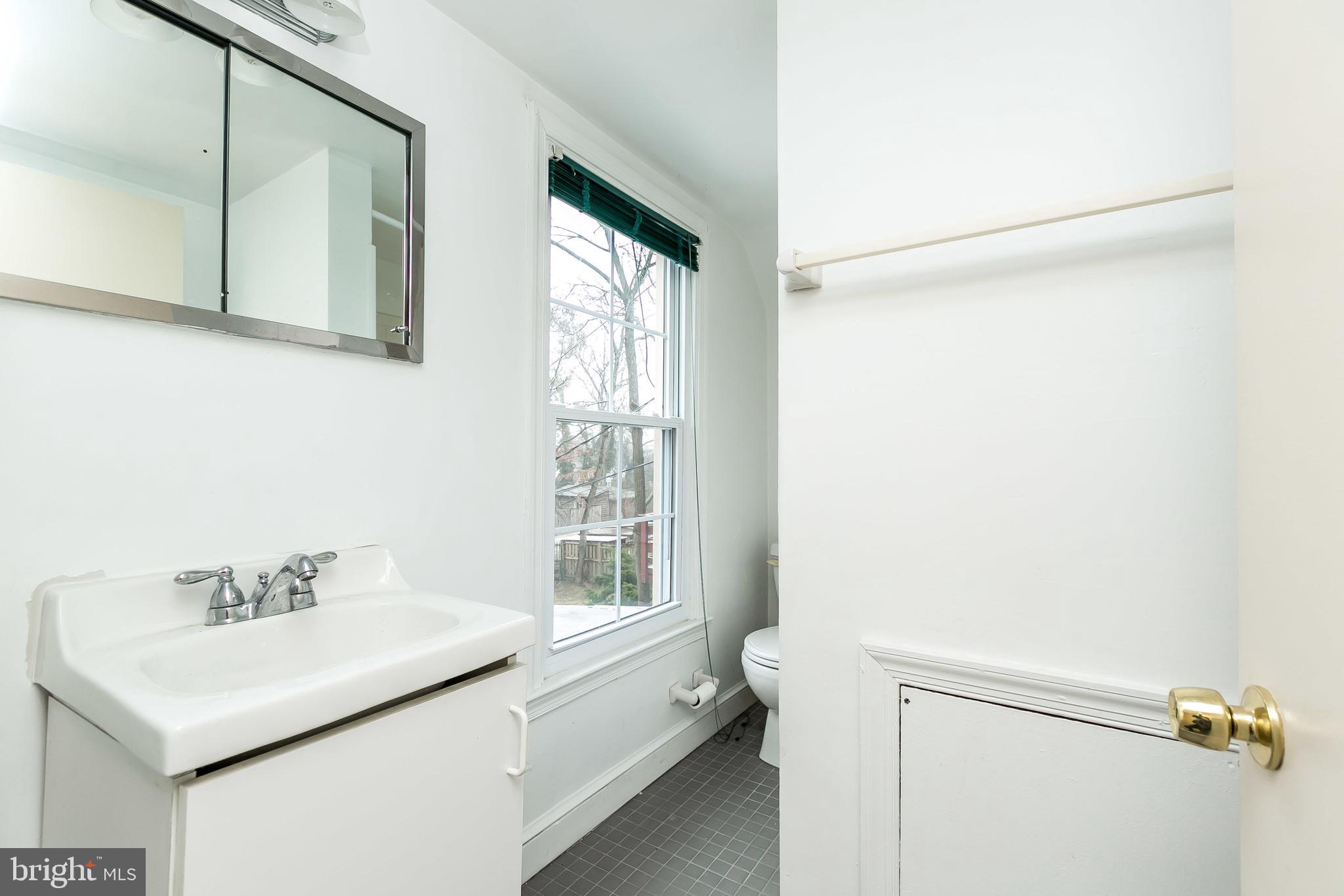 4547 Keswick Road Baltimore, MD 21210 - Photo 19 of 38
