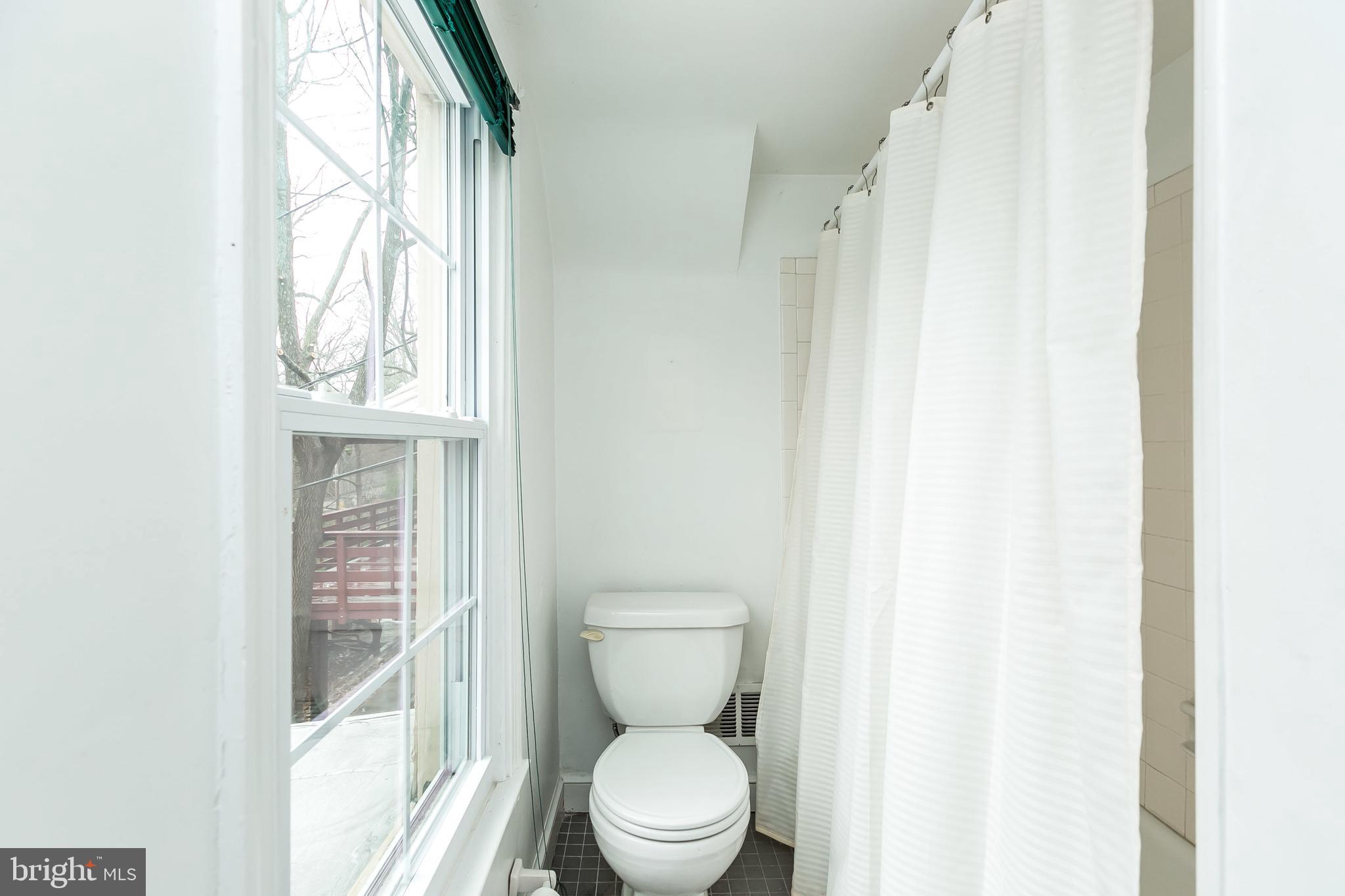 4547 Keswick Road Baltimore, MD 21210 - Photo 20 of 38